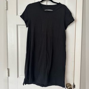 Lululemon back dress with back cut out